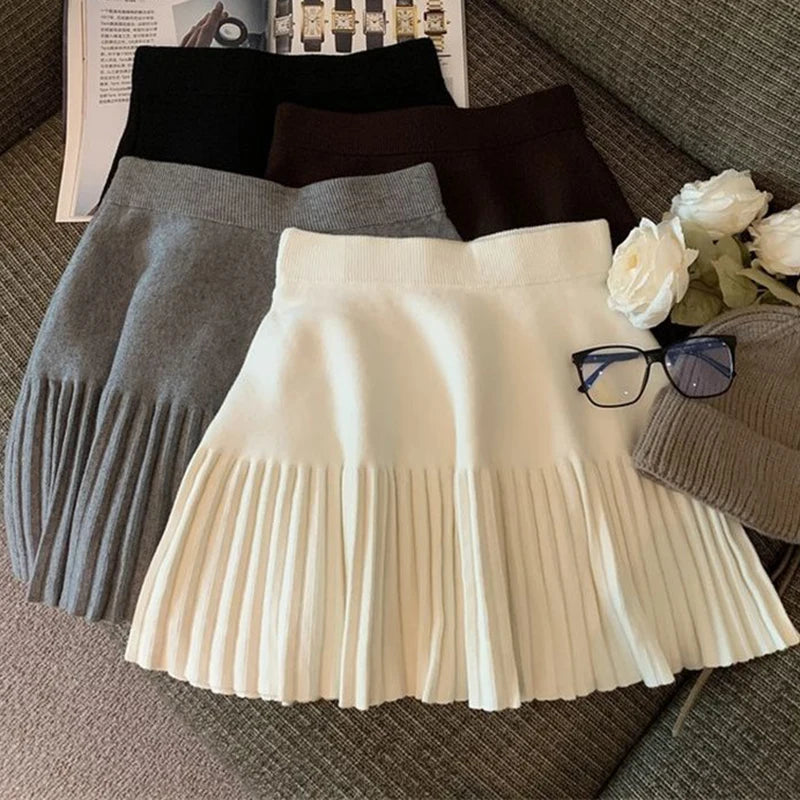Women's Pleated Mini Skirt