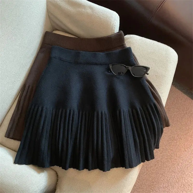 Women's Pleated Mini Skirt